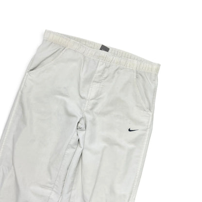 Pantalón Nike Vintage Raro de los 2000 en Gris | Estilo Y2K